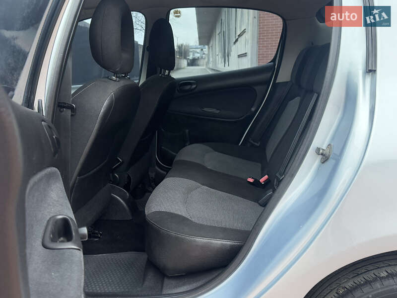 Хэтчбек Peugeot 206 2004 в Одессе