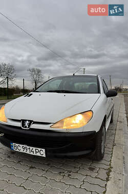 Хетчбек Peugeot 206 2001 в Стрию