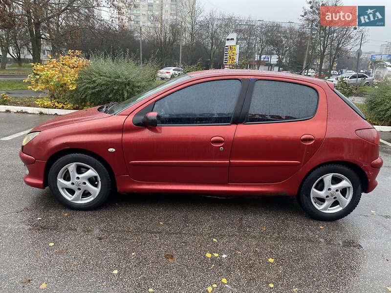 Хэтчбек Peugeot 206 2006 в Харькове