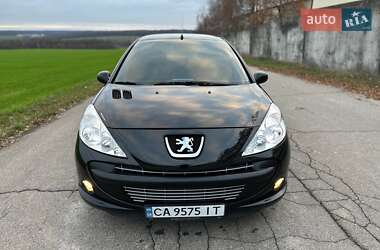 Хэтчбек Peugeot 206 2011 в Умани