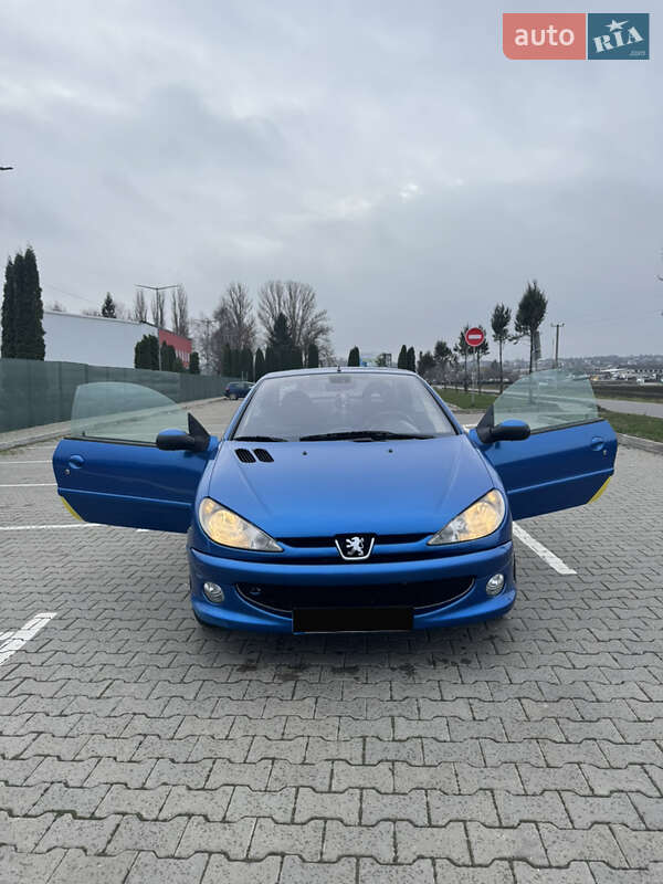 Кабриолет Peugeot 206 2003 в Красилове