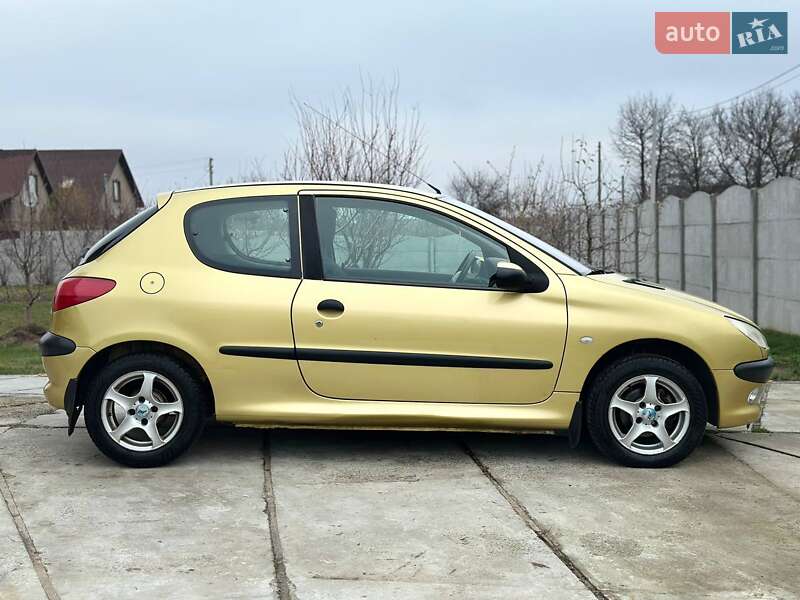 Хэтчбек Peugeot 206 2002 в Чернобае фото 12 Хэтчбек Peugeot 206 2002 в Чернобае