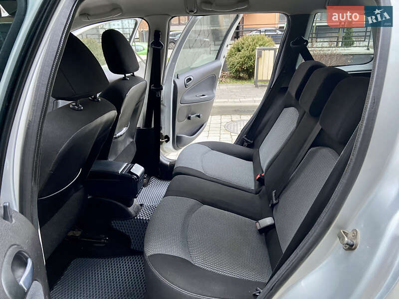 Універсал Peugeot 206 2004 в Івано-Франківську