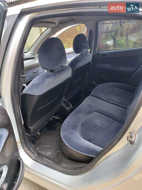 Хэтчбек Peugeot 206 1999 в Стрые