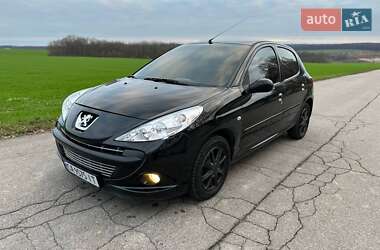 Хэтчбек Peugeot 206 2011 в Умани