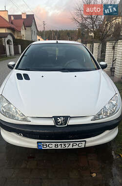 Хэтчбек Peugeot 206 2007 в Львове