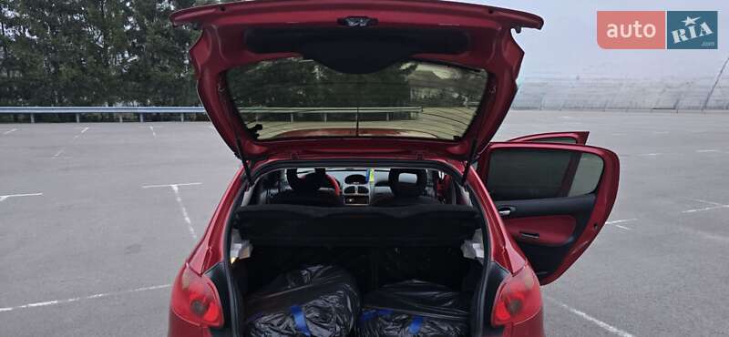 Хетчбек Peugeot 206 2008 в Білій Церкві