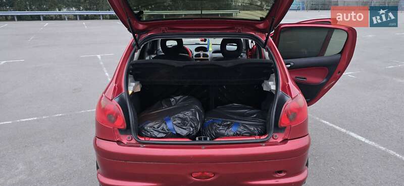 Хетчбек Peugeot 206 2008 в Білій Церкві