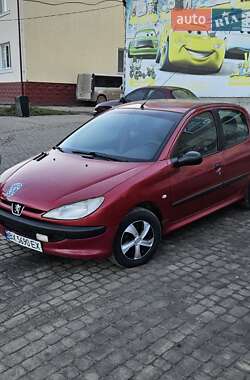 Хэтчбек Peugeot 206 1999 в Чемеровцах