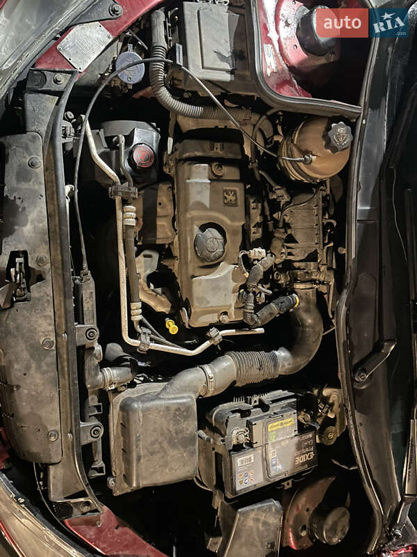 Хэтчбек Peugeot 206 2004 в Полтаве