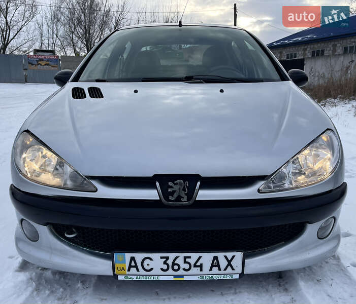 Седан Peugeot 206 2009 в Луцьку