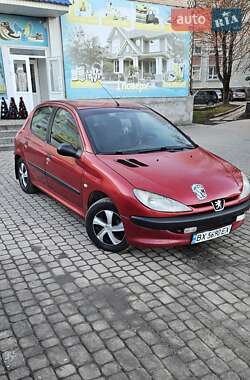 Хэтчбек Peugeot 206 1999 в Чемеровцах