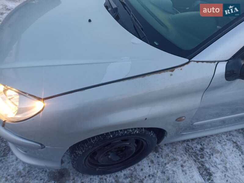 Кабріолет Peugeot 206 2004 в Болехові фото 7 Кабріолет Peugeot 206 2004 в Болехові