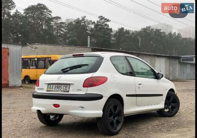 Peugeot 206 2004 Peugeot 206 2004