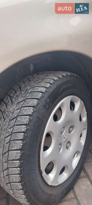 Седан Peugeot 206 2007 в Ужгороде