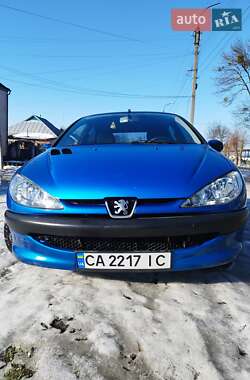 Хетчбек Peugeot 206 2006 в Звенигородці