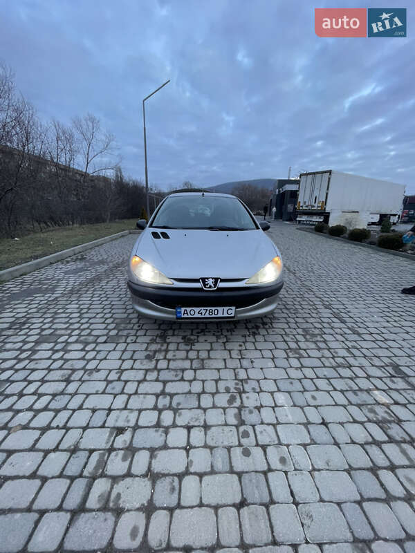 Peugeot 206 2002 Peugeot 206 2002