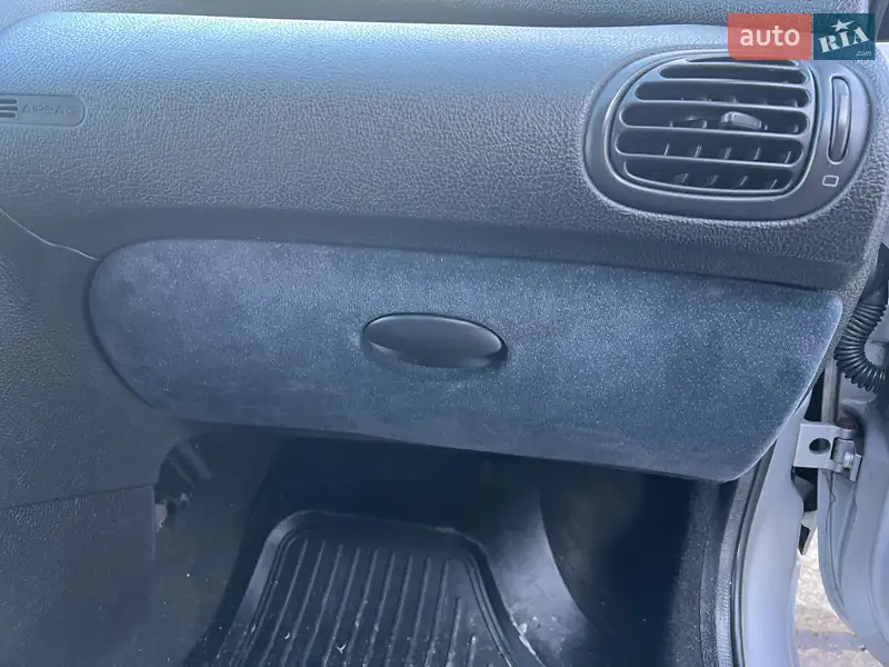 Peugeot 206 2000 VIN VF32ARHYF41021518 фото оголошення 21 з 73