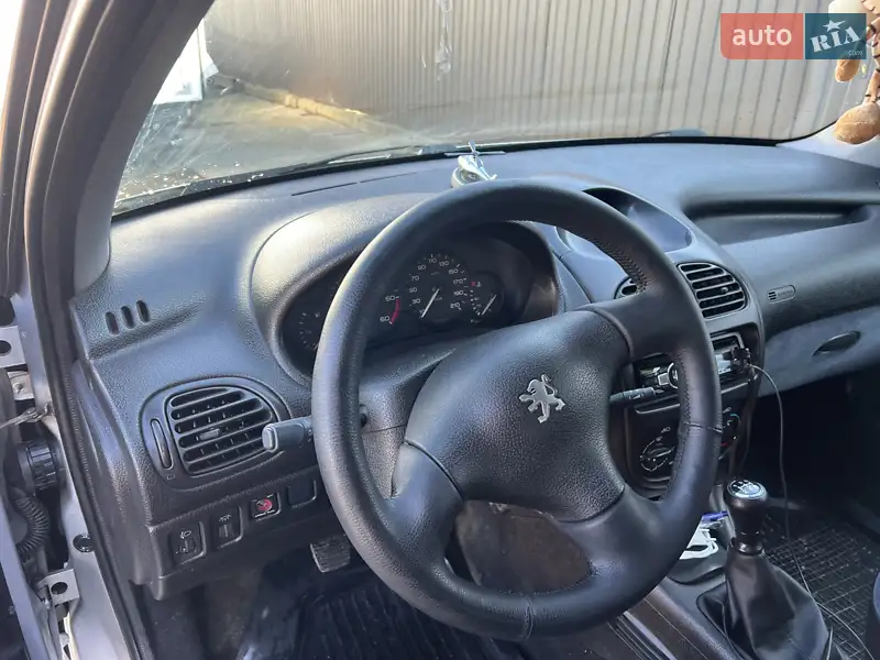 Peugeot 206 2000 VIN VF32ARHYF41021518 фото оголошення 28 з 73