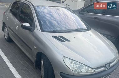 Хэтчбек Peugeot 206 2004 в Львове