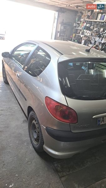 Седан Peugeot 206 2005 в Києві
