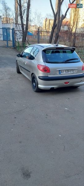 Седан Peugeot 206 2005 в Києві