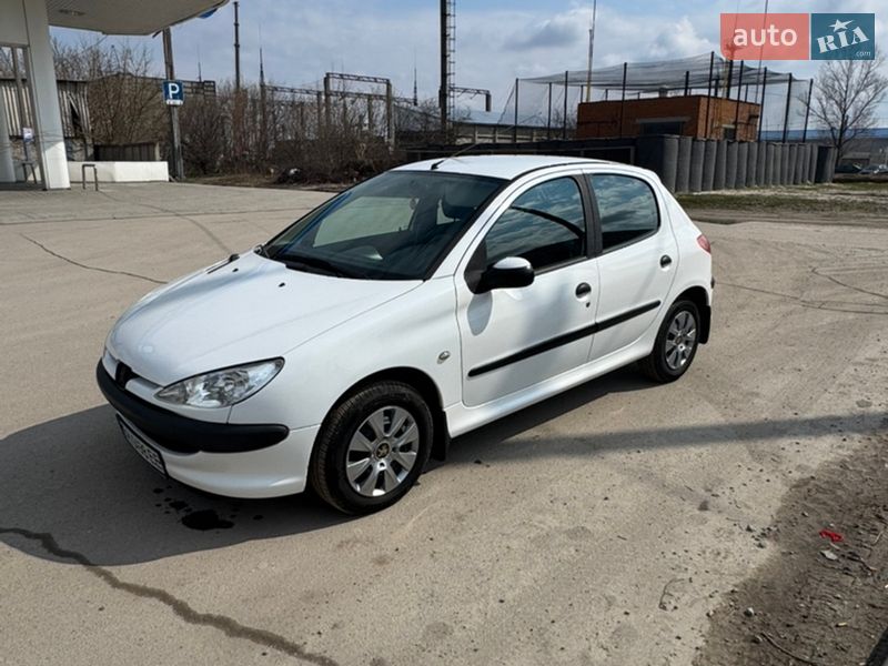 Хетчбек Peugeot 206 2006 в Сумах