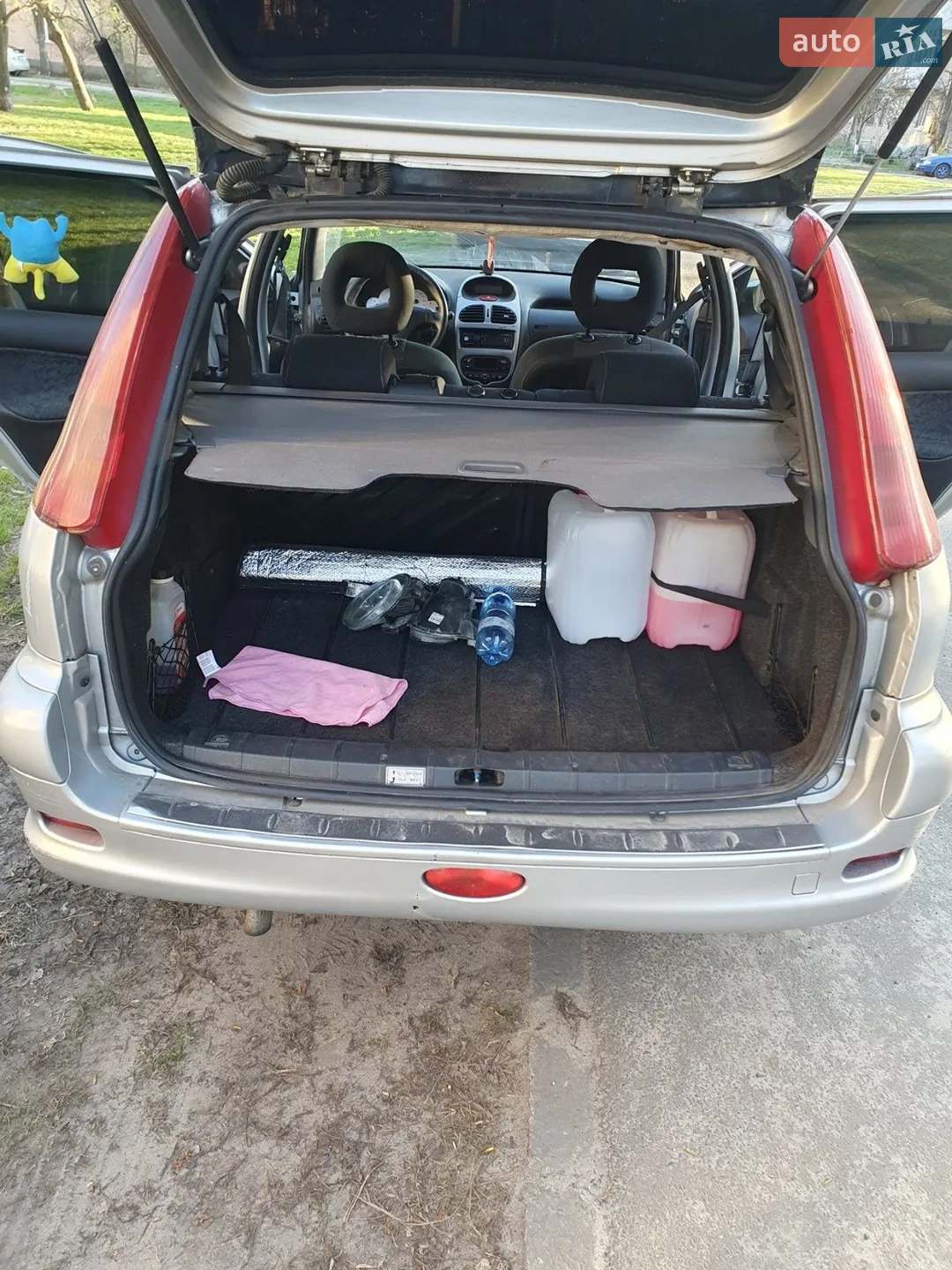 2004 Peugeot 206 - мініатюра 11