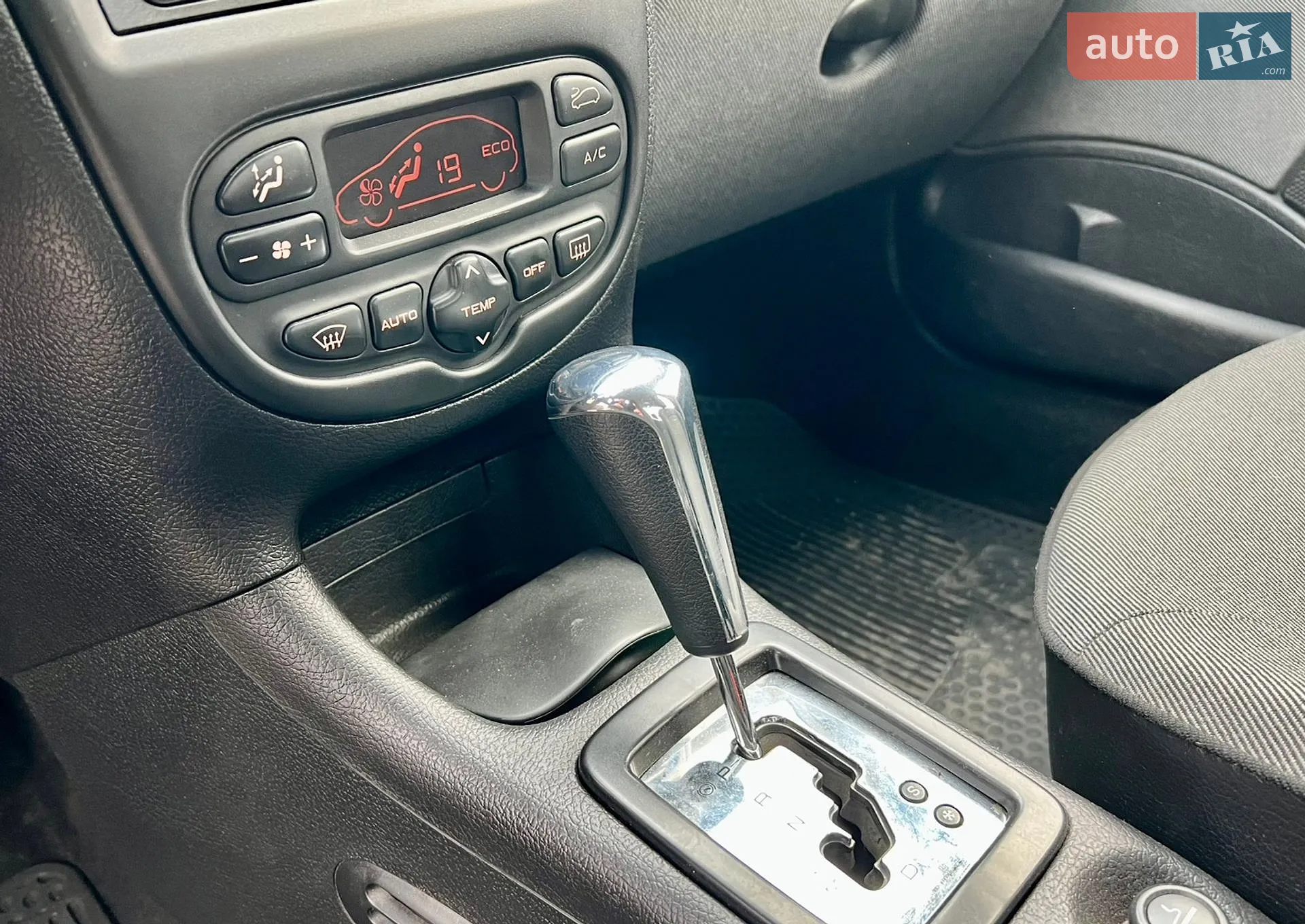 2010 Peugeot 206 - мініатюра 8