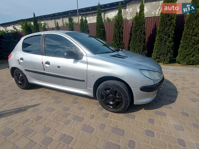 Peugeot 206 2002 VIN VF32AWJYF42875125 фото оголошення 3 з 57