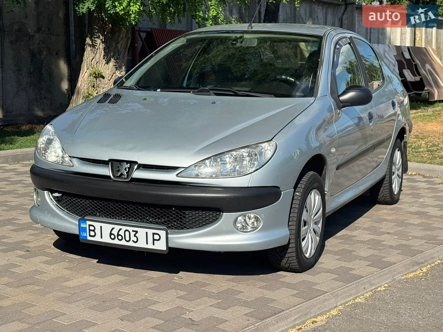 2010 Peugeot 206 - мініатюра 2