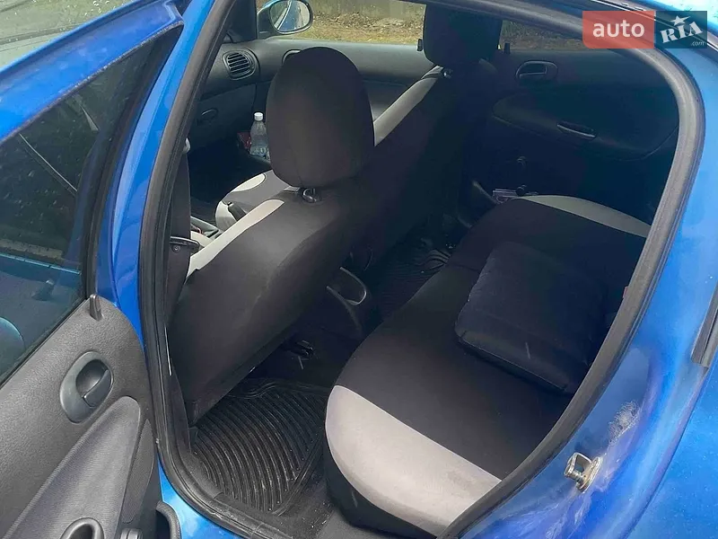 Peugeot 206