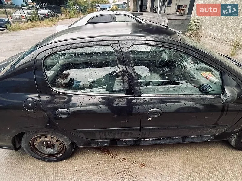 Peugeot 206
