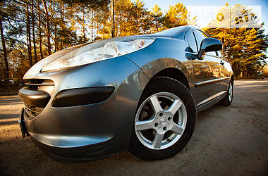 Хетчбек Peugeot 207 2006 в 