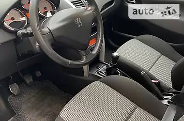 Хэтчбек Peugeot 207 2010 в Тернополе