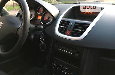 Универсал Peugeot 207 2010 в Стрые