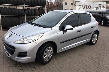 Хетчбек Peugeot 207 2010 в 