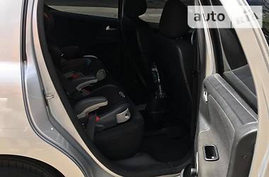 Хетчбек Peugeot 207 2010 в 
