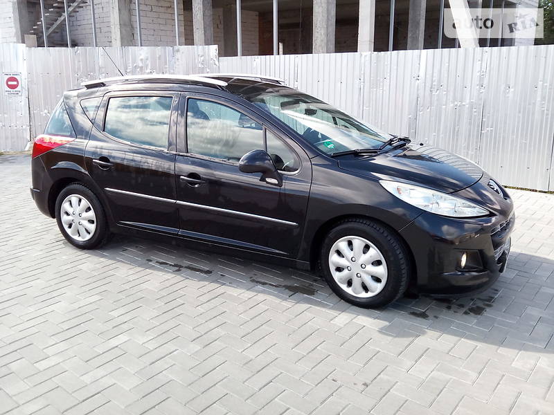 Універсал Peugeot 207 2011 в Шепетівці