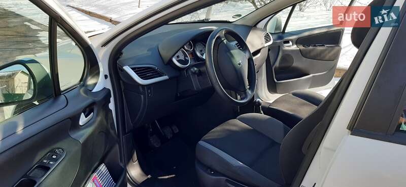 Универсал Peugeot 207 2009 в Хмельницком