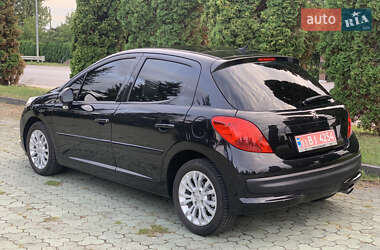 Хэтчбек Peugeot 207 2008 в Дубно