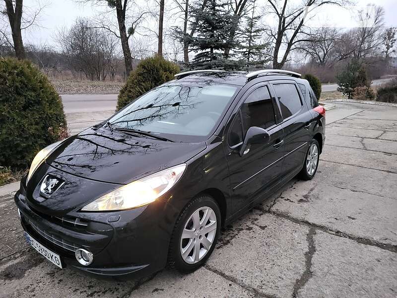 Универсал Peugeot 207 2008 в Львове