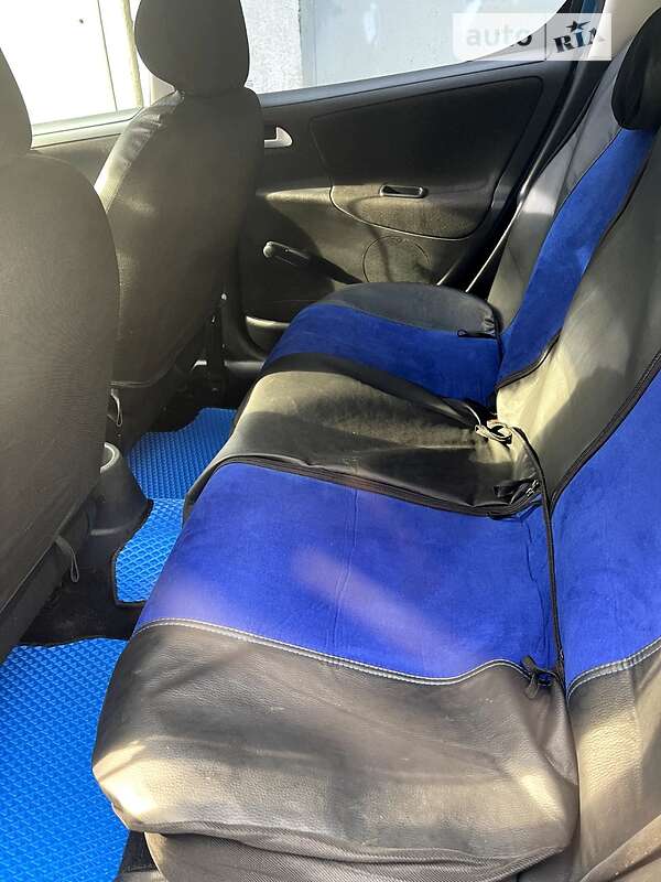 Хэтчбек Peugeot 207 2012 в Днепре