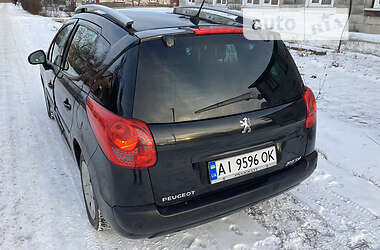 Універсал Peugeot 207 2008 в Узині