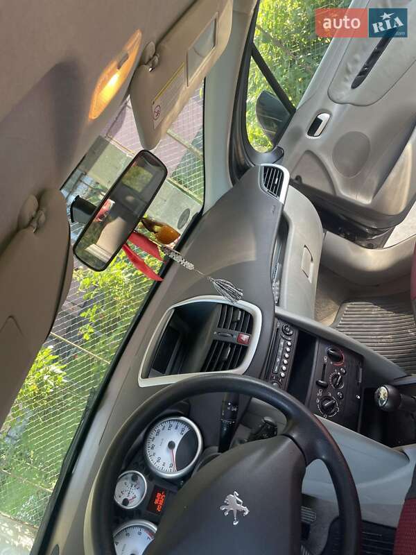 Універсал Peugeot 207 2008 в Іршаві