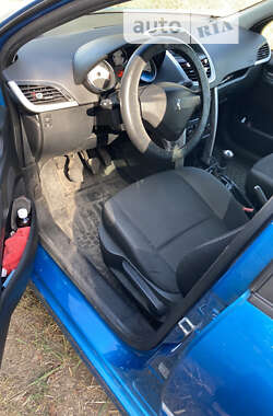 Хэтчбек Peugeot 207 2011 в 