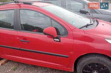 Хетчбек Peugeot 207 2008 в Рівному