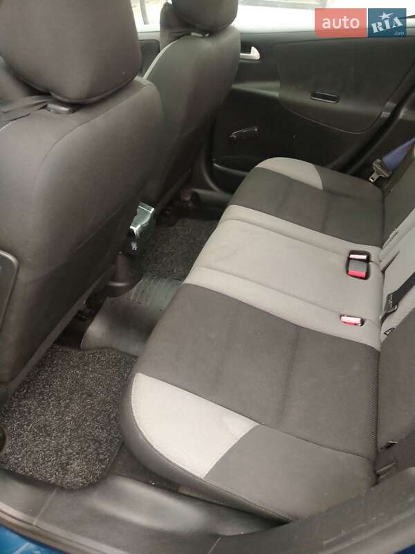 Універсал Peugeot 207 2007 в Здолбуніві