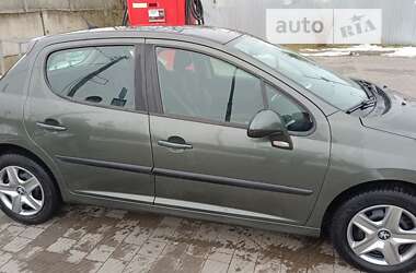 Хэтчбек Peugeot 207 2009 в Стрые