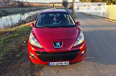 Хетчбек Peugeot 207 2010 в Ужгороді